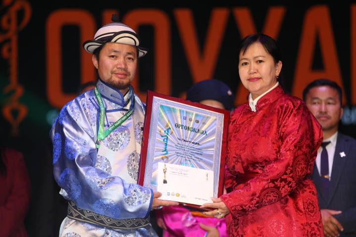 557632141_1212019397696405_2940974555117747247_n